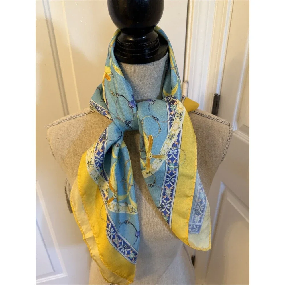 Cristella blue yellow